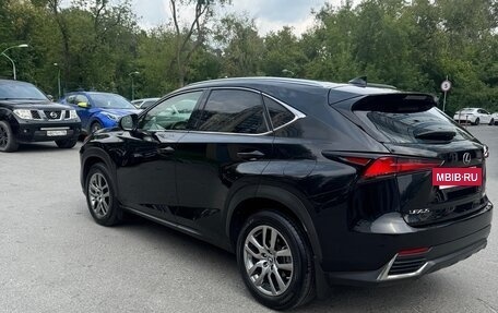 Lexus NX I, 2019 год, 3 100 000 рублей, 6 фотография