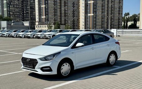 Hyundai Solaris II рестайлинг, 2018 год, 630 000 рублей, 1 фотография