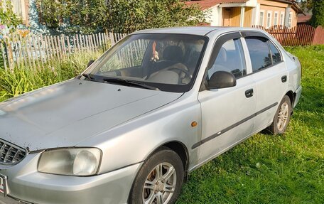 Hyundai Accent II, 2004 год, 160 000 рублей, 2 фотография