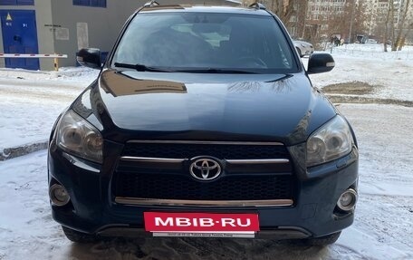 Toyota RAV4, 2011 год, 1 950 000 рублей, 2 фотография