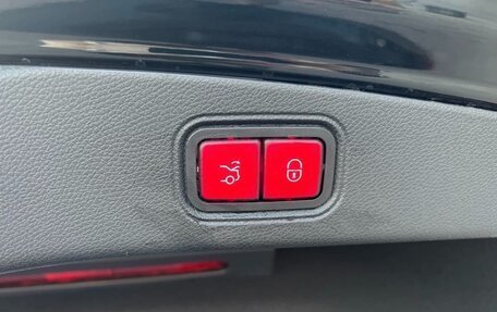 Mercedes-Benz E-Класс, 2019 год, 5 200 000 рублей, 19 фотография