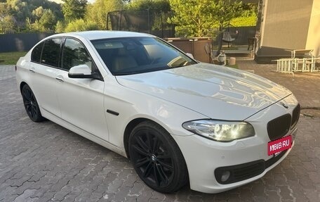 BMW 5 серия, 2016 год, 2 065 000 рублей, 2 фотография