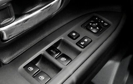 Mitsubishi Outlander III рестайлинг 3, 2015 год, 1 420 000 рублей, 10 фотография