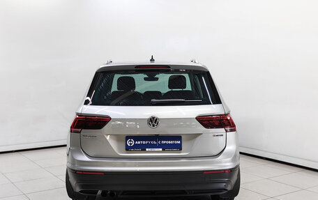 Volkswagen Tiguan II, 2019 год, 2 279 000 рублей, 4 фотография