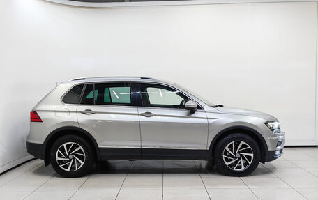 Volkswagen Tiguan II, 2019 год, 2 279 000 рублей, 5 фотография