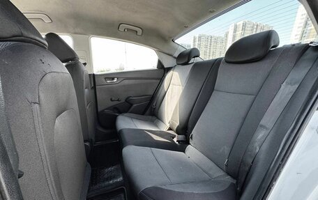 Hyundai Solaris II рестайлинг, 2018 год, 630 000 рублей, 8 фотография