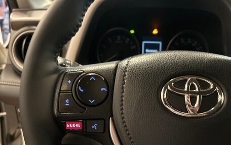 Toyota RAV4, 2017 год, 2 050 000 рублей, 18 фотография