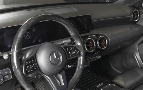 Mercedes-Benz A-Класс, 2020 год, 2 460 000 рублей, 3 фотография
