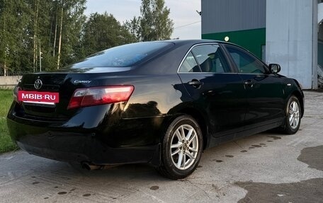 Toyota Camry, 2008 год, 940 000 рублей, 2 фотография