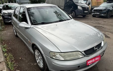 Opel Vectra B рестайлинг, 2000 год, 260 000 рублей, 2 фотография