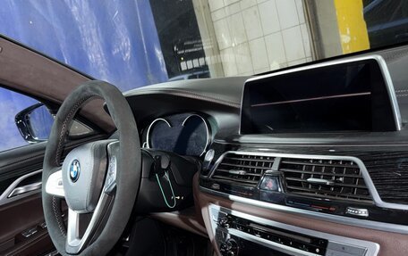 BMW 7 серия, 2018 год, 2 500 000 рублей, 2 фотография