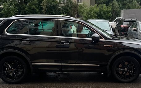 Volkswagen Tiguan II, 2021 год, 3 250 000 рублей, 5 фотография