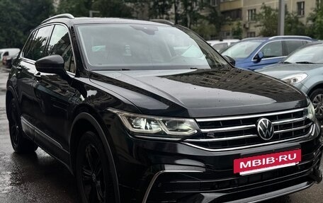 Volkswagen Tiguan II, 2021 год, 3 250 000 рублей, 4 фотография