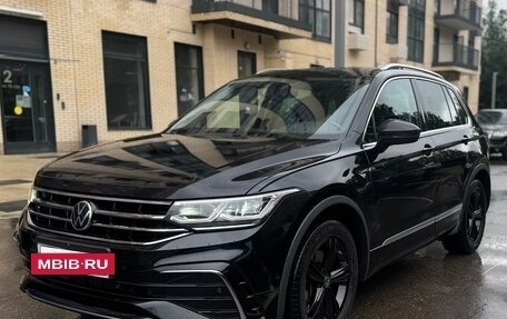 Volkswagen Tiguan II, 2021 год, 3 250 000 рублей, 2 фотография