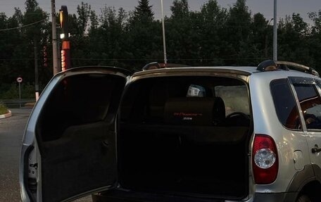 Chevrolet Niva I рестайлинг, 2009 год, 350 000 рублей, 5 фотография