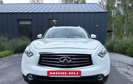 Infiniti QX70, 2016 год, 3 070 000 рублей, 3 фотография