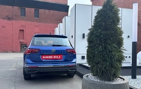 Volkswagen Tiguan II, 2021 год, 3 450 000 рублей, 4 фотография