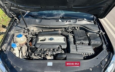 Volkswagen Passat B7, 2011 год, 1 090 000 рублей, 11 фотография