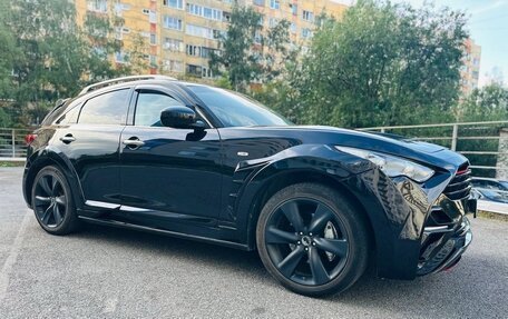 Infiniti QX70, 2013 год, 2 900 000 рублей, 3 фотография