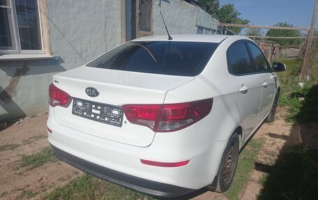 KIA Rio III рестайлинг, 2017 год, 720 000 рублей, 2 фотография