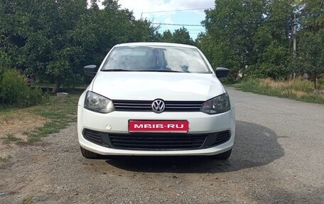 Volkswagen Polo VI (EU Market), 2015 год, 710 000 рублей, 1 фотография