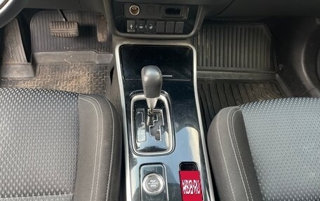 Mitsubishi Outlander III рестайлинг 3, 2021 год, 2 350 000 рублей, 10 фотография