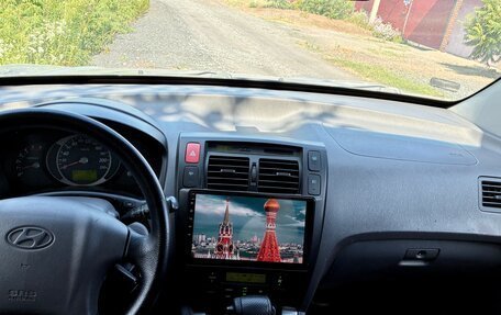 Hyundai Tucson III, 2005 год, 820 000 рублей, 22 фотография