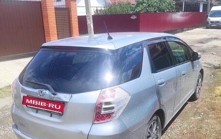 Honda Fit Shuttle I рестайлинг, 2014 год, 700 000 рублей, 5 фотография