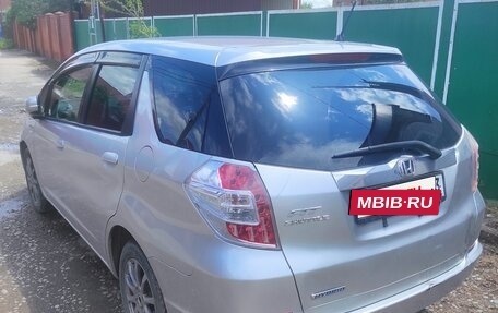 Honda Fit Shuttle I рестайлинг, 2014 год, 700 000 рублей, 6 фотография