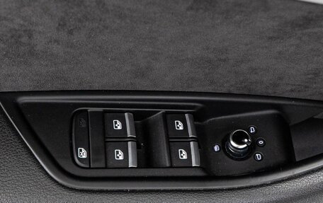 Audi A4, 2018 год, 2 825 500 рублей, 13 фотография