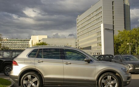 Volkswagen Tiguan II, 2018 год, 2 794 000 рублей, 4 фотография