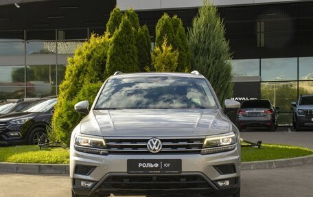 Volkswagen Tiguan II, 2018 год, 2 794 000 рублей, 2 фотография