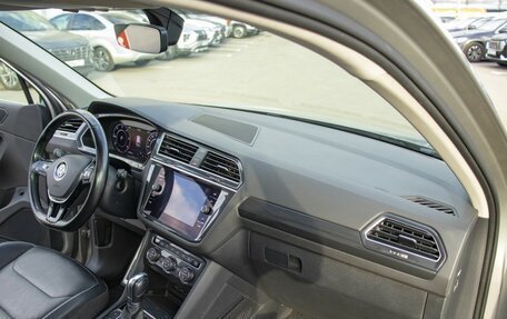 Volkswagen Tiguan II, 2018 год, 2 794 000 рублей, 9 фотография