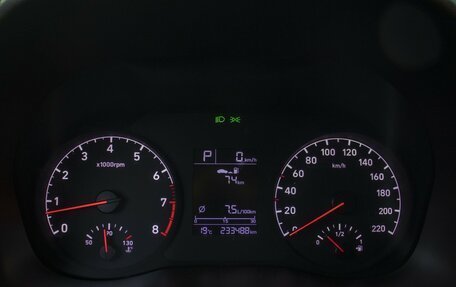 Hyundai Solaris II рестайлинг, 2017 год, 995 000 рублей, 11 фотография