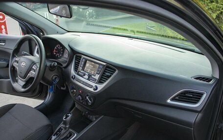 Hyundai Solaris II рестайлинг, 2017 год, 995 000 рублей, 9 фотография