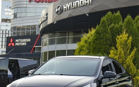Hyundai Solaris II рестайлинг, 2017 год, 995 000 рублей, 23 фотография