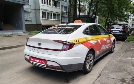 Hyundai Sonata VIII, 2021 год, 1 750 000 рублей, 3 фотография