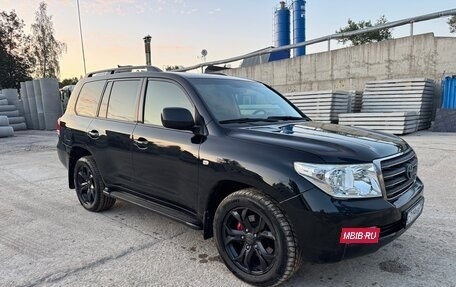 Toyota Land Cruiser 200, 2010 год, 3 100 000 рублей, 4 фотография