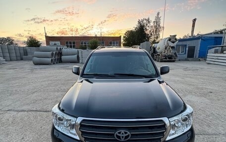 Toyota Land Cruiser 200, 2010 год, 3 100 000 рублей, 10 фотография