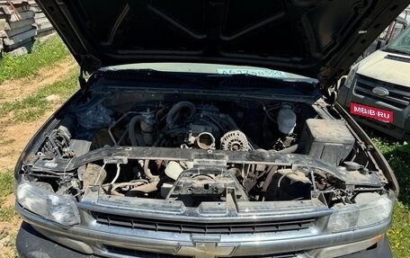 Chevrolet Tahoe II, 2003 год, 350 000 рублей, 5 фотография