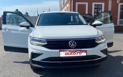 Volkswagen Tiguan II, 2021 год, 2 080 000 рублей, 1 фотография