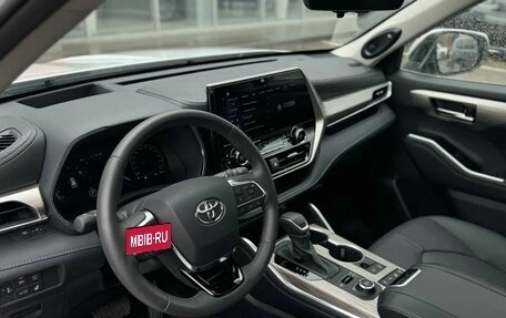 Toyota Highlander, 2025 год, 5 900 000 рублей, 15 фотография
