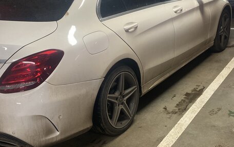Mercedes-Benz C-Класс, 2017 год, 2 200 000 рублей, 24 фотография