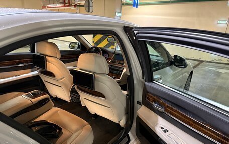 BMW 7 серия, 2014 год, 1 900 000 рублей, 13 фотография
