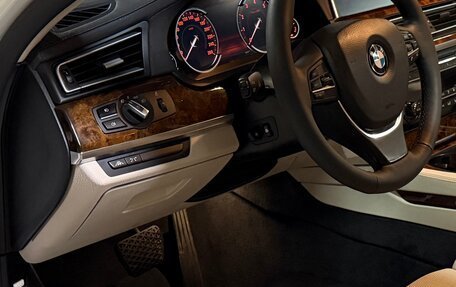 BMW 7 серия, 2014 год, 1 900 000 рублей, 9 фотография