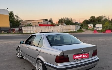 BMW 3 серия, 1993 год, 275 000 рублей, 11 фотография