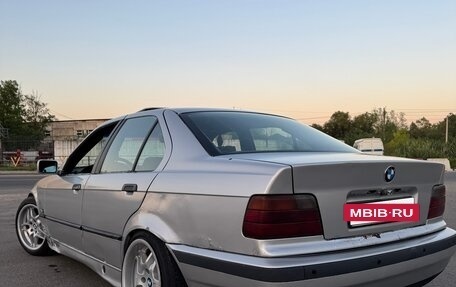 BMW 3 серия, 1993 год, 275 000 рублей, 15 фотография