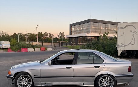 BMW 3 серия, 1993 год, 275 000 рублей, 16 фотография