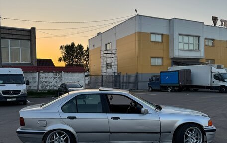 BMW 3 серия, 1993 год, 275 000 рублей, 17 фотография