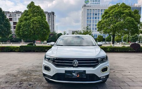 Volkswagen T-Roc I, 2021 год, 1 700 000 рублей, 2 фотография